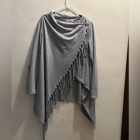 Man Xi Shang Women’s Gray Long Sleeve Wrap with raw edge fringe. Size Large. - Picture 1 of 3